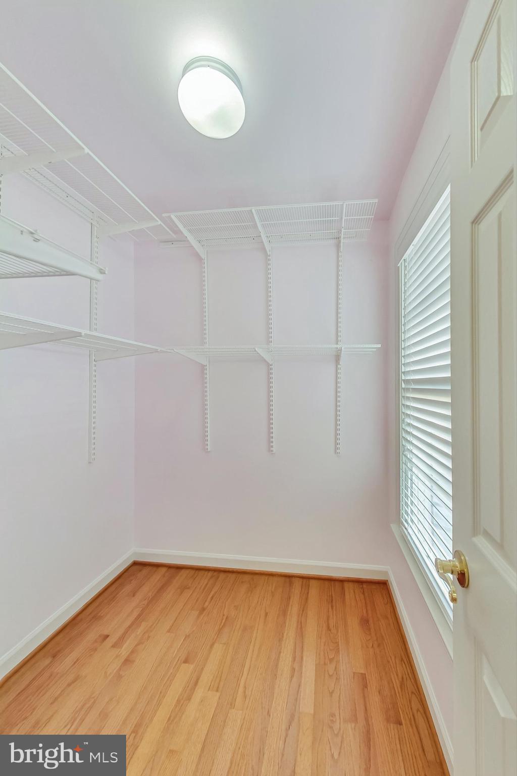 KING FARM BAILEYS COMMON - Residential Lease