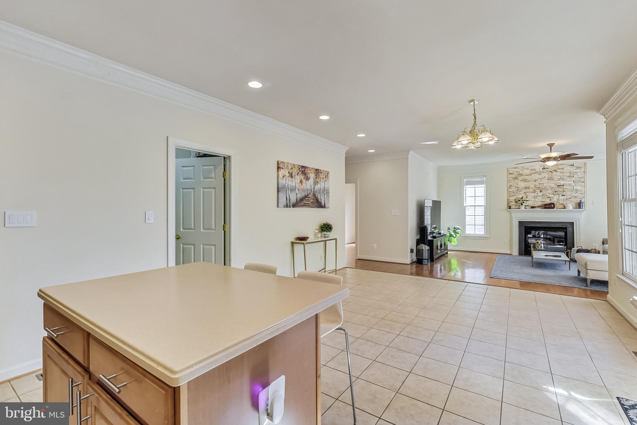 KING FARM BAILEYS COMMON - Residential Lease