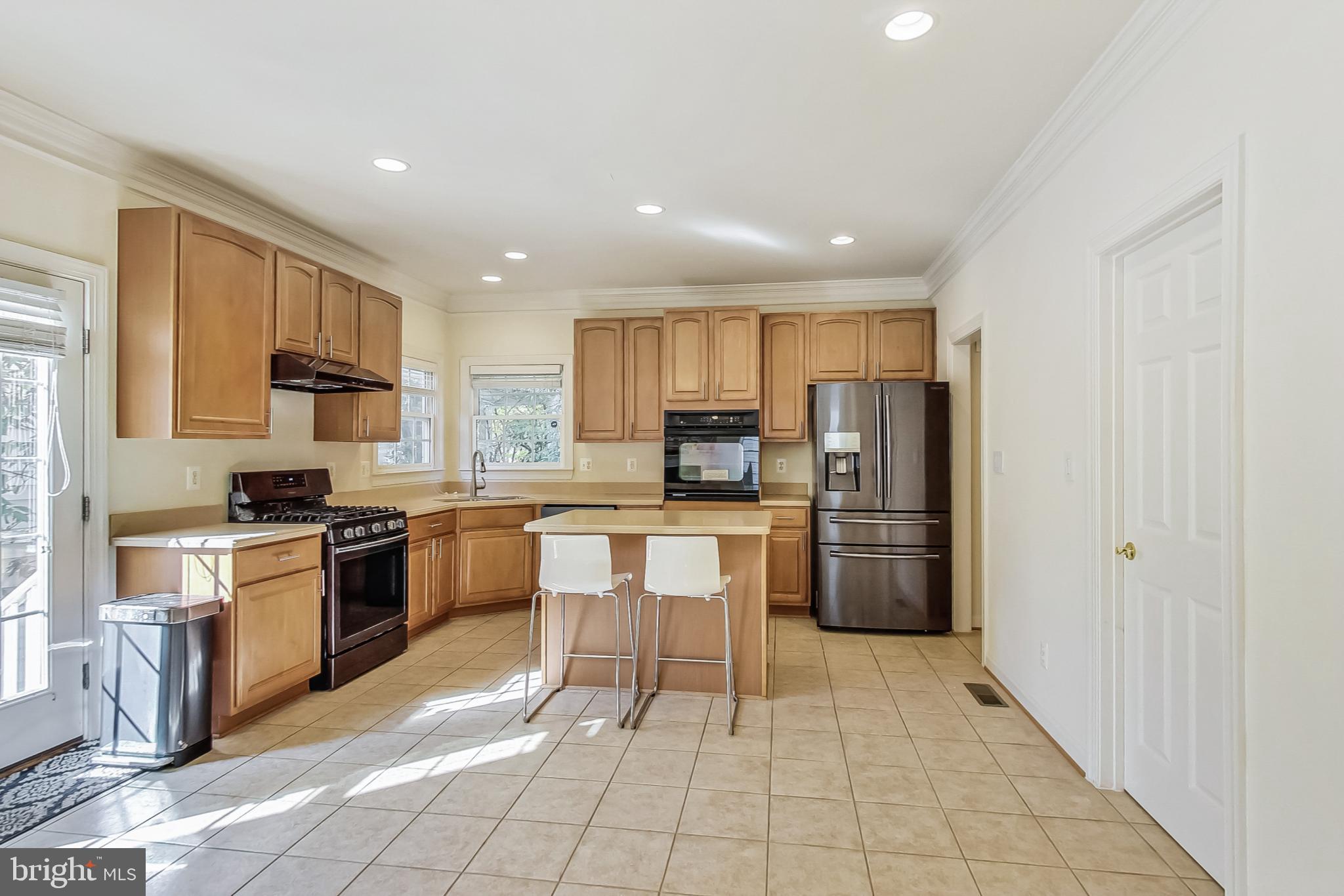 KING FARM BAILEYS COMMON - Residential Lease