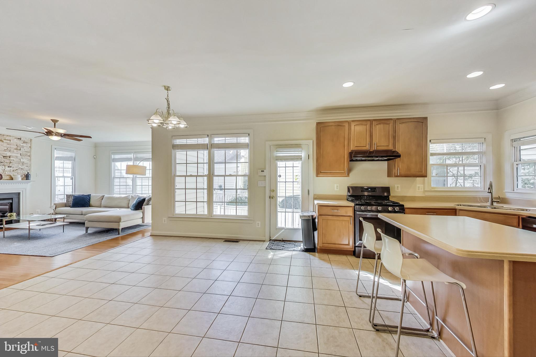 KING FARM BAILEYS COMMON - Residential Lease