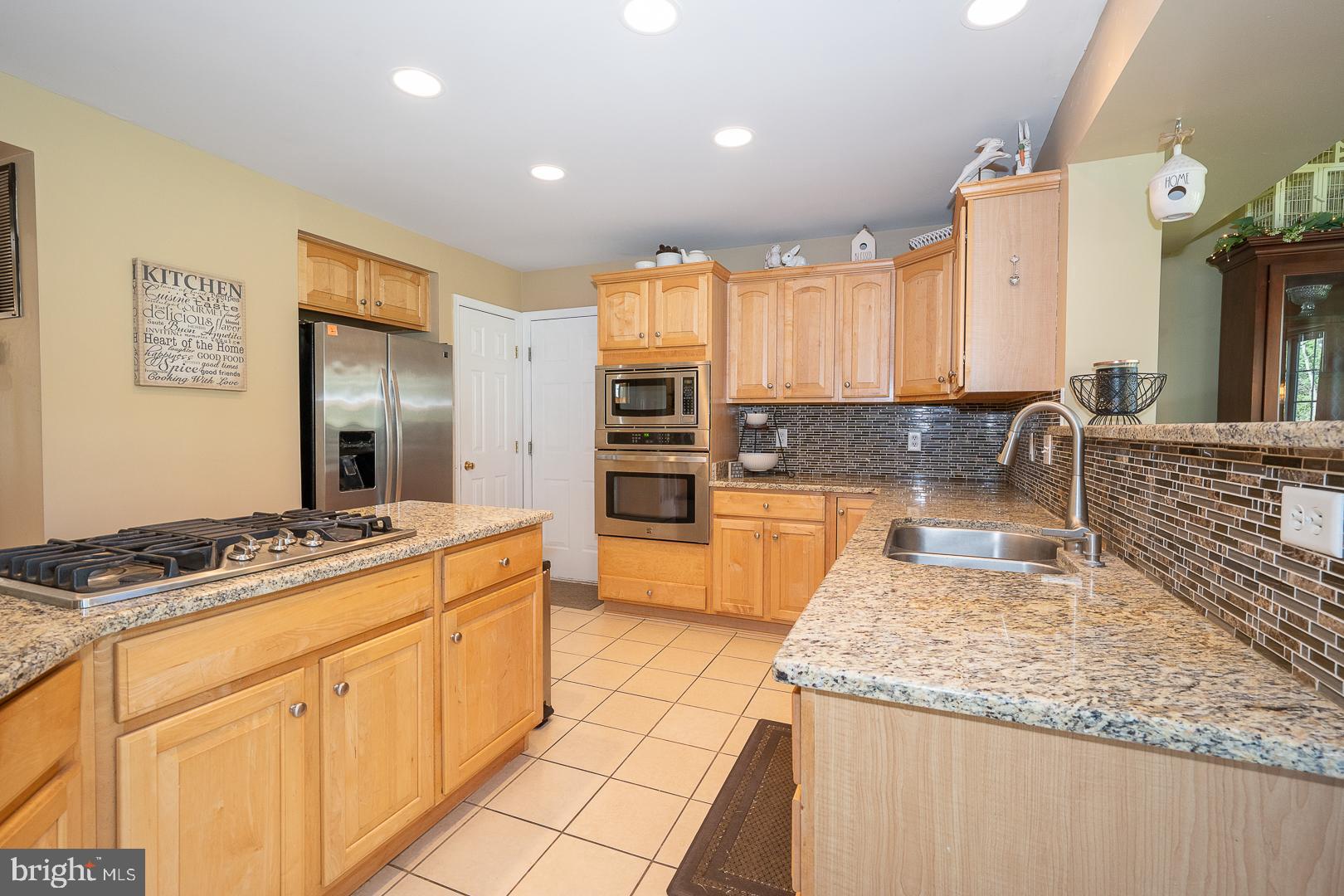 FAR HILLS FARM - Residential