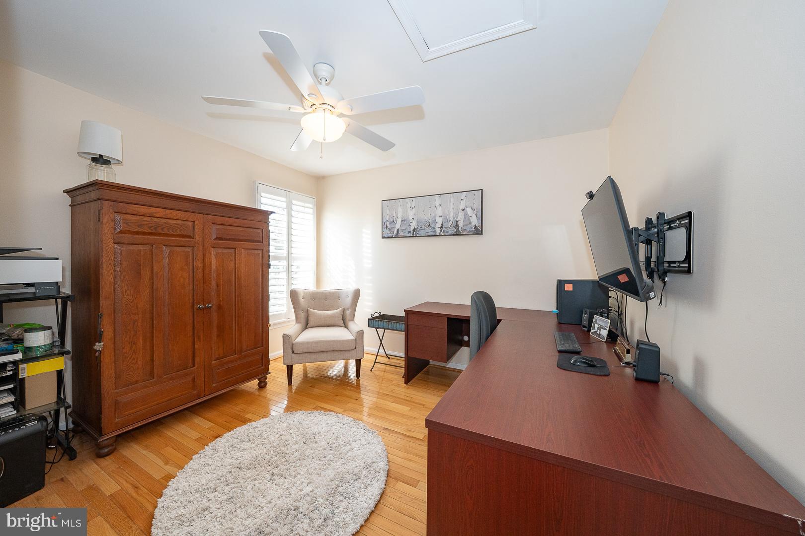 FAR HILLS FARM - Residential