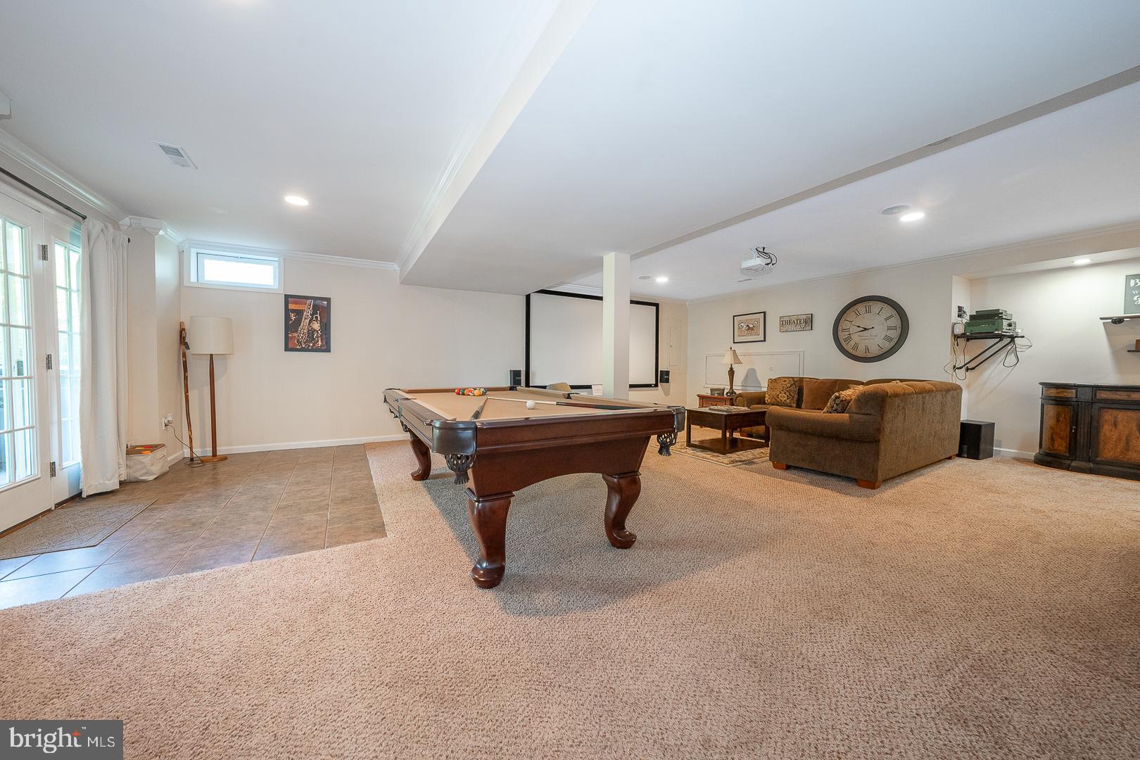 FAR HILLS FARM - Residential