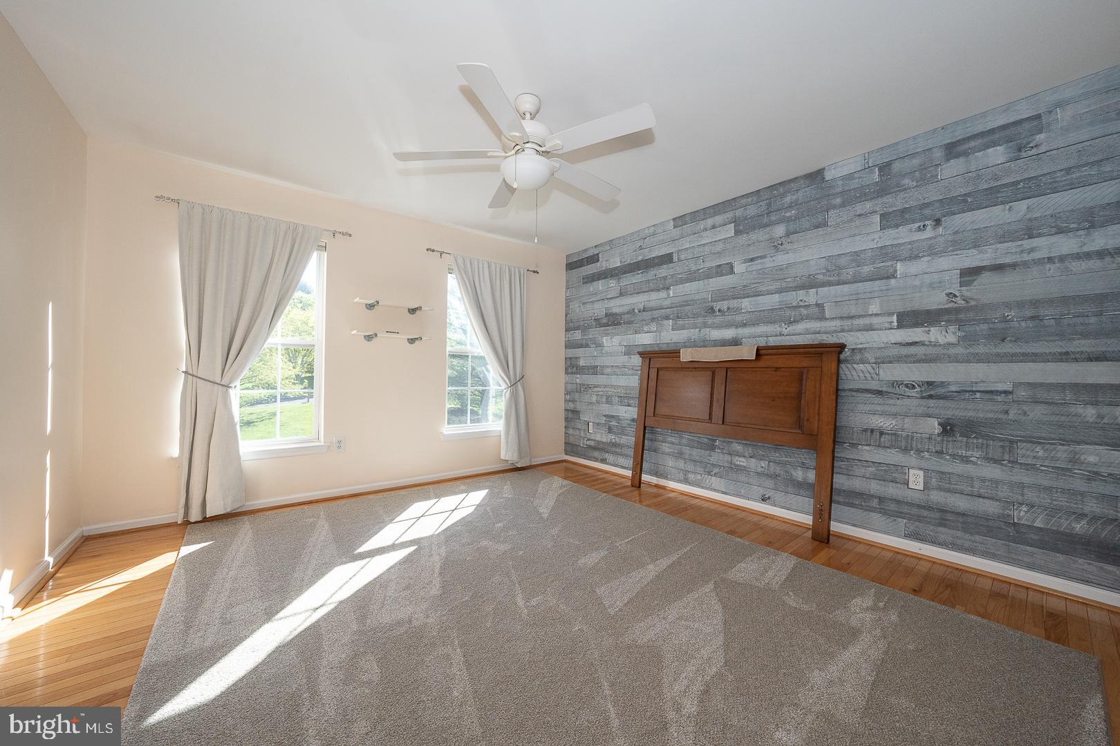 FAR HILLS FARM - Residential