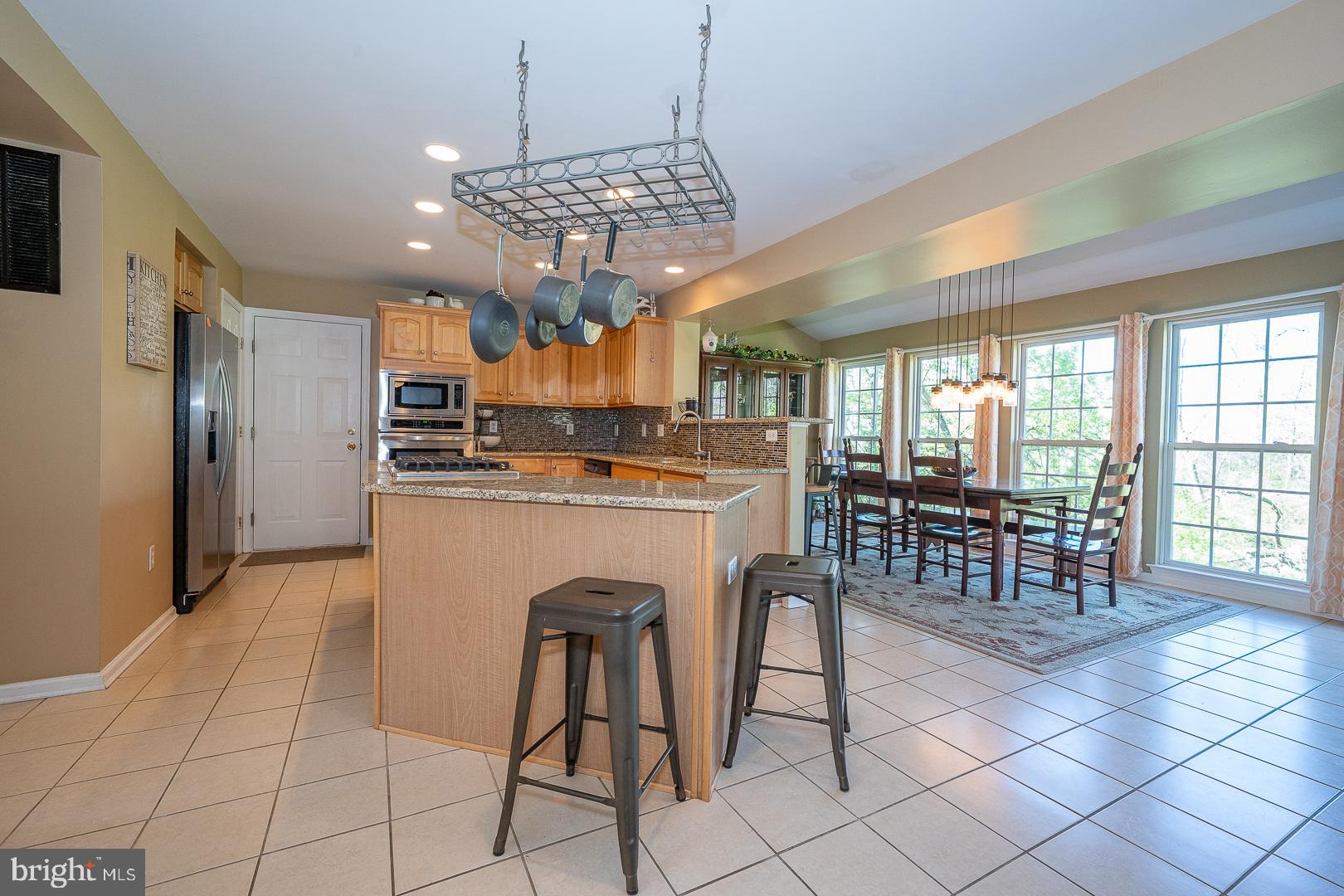 FAR HILLS FARM - Residential