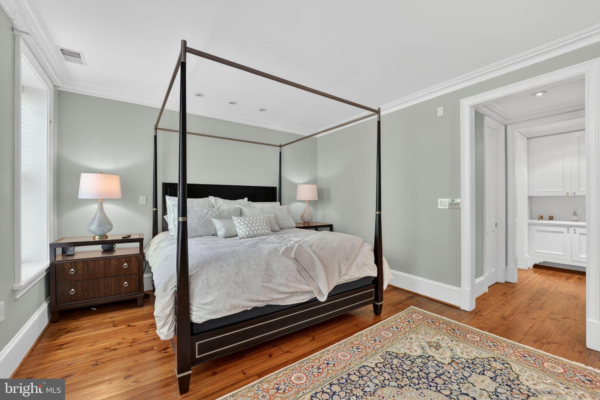 GEORGETOWN - Residential
