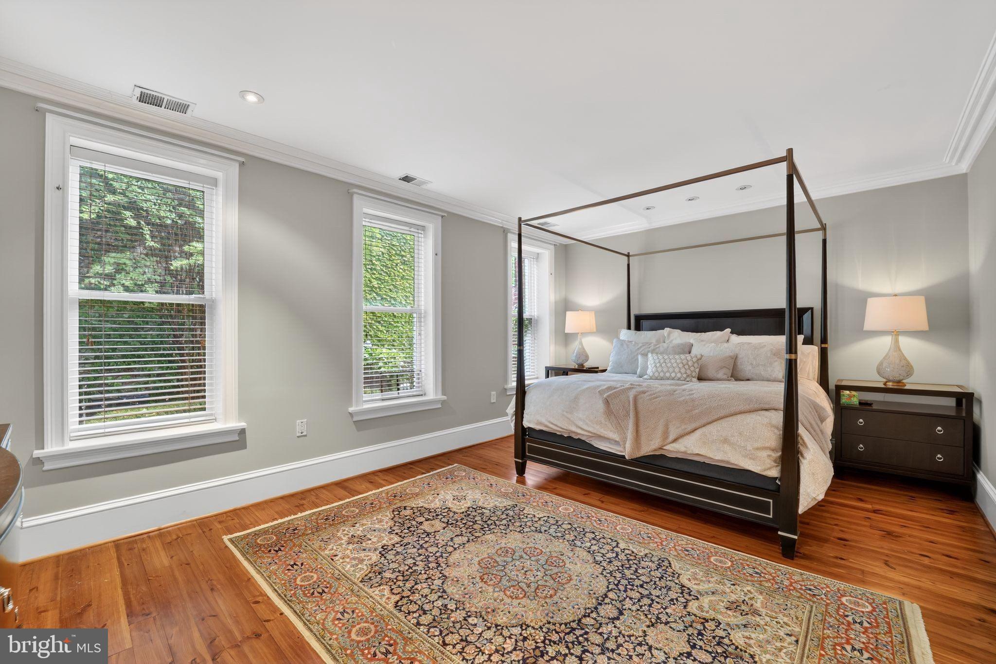 GEORGETOWN - Residential