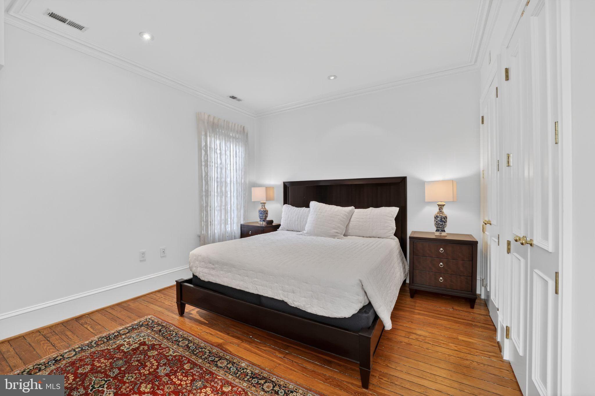 GEORGETOWN - Residential
