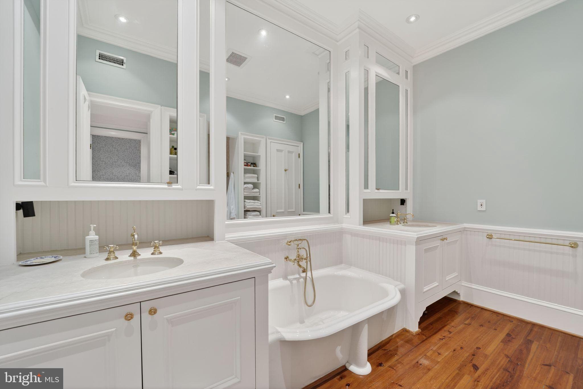 GEORGETOWN - Residential
