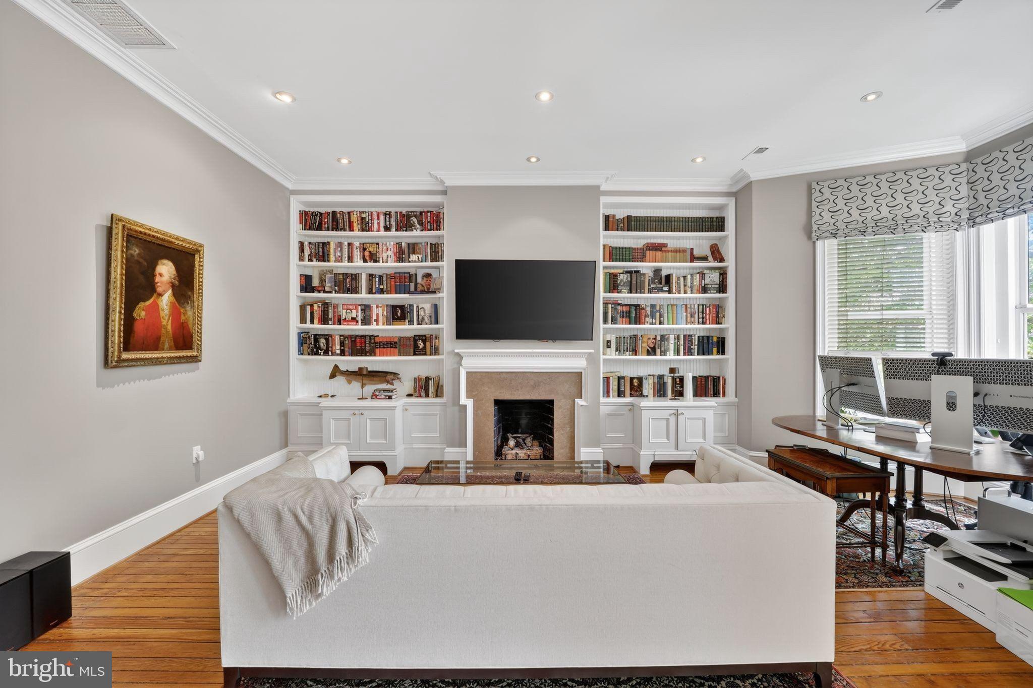 GEORGETOWN - Residential