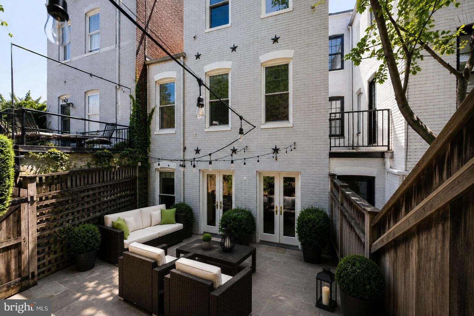 GEORGETOWN - Residential