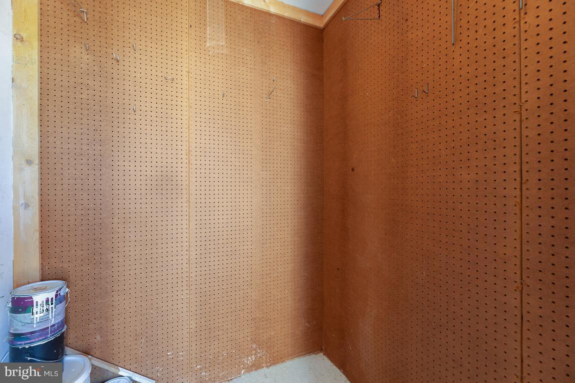 ROLLING OAKS - Residential