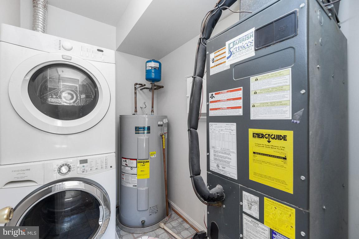 ROLLING OAKS - Residential