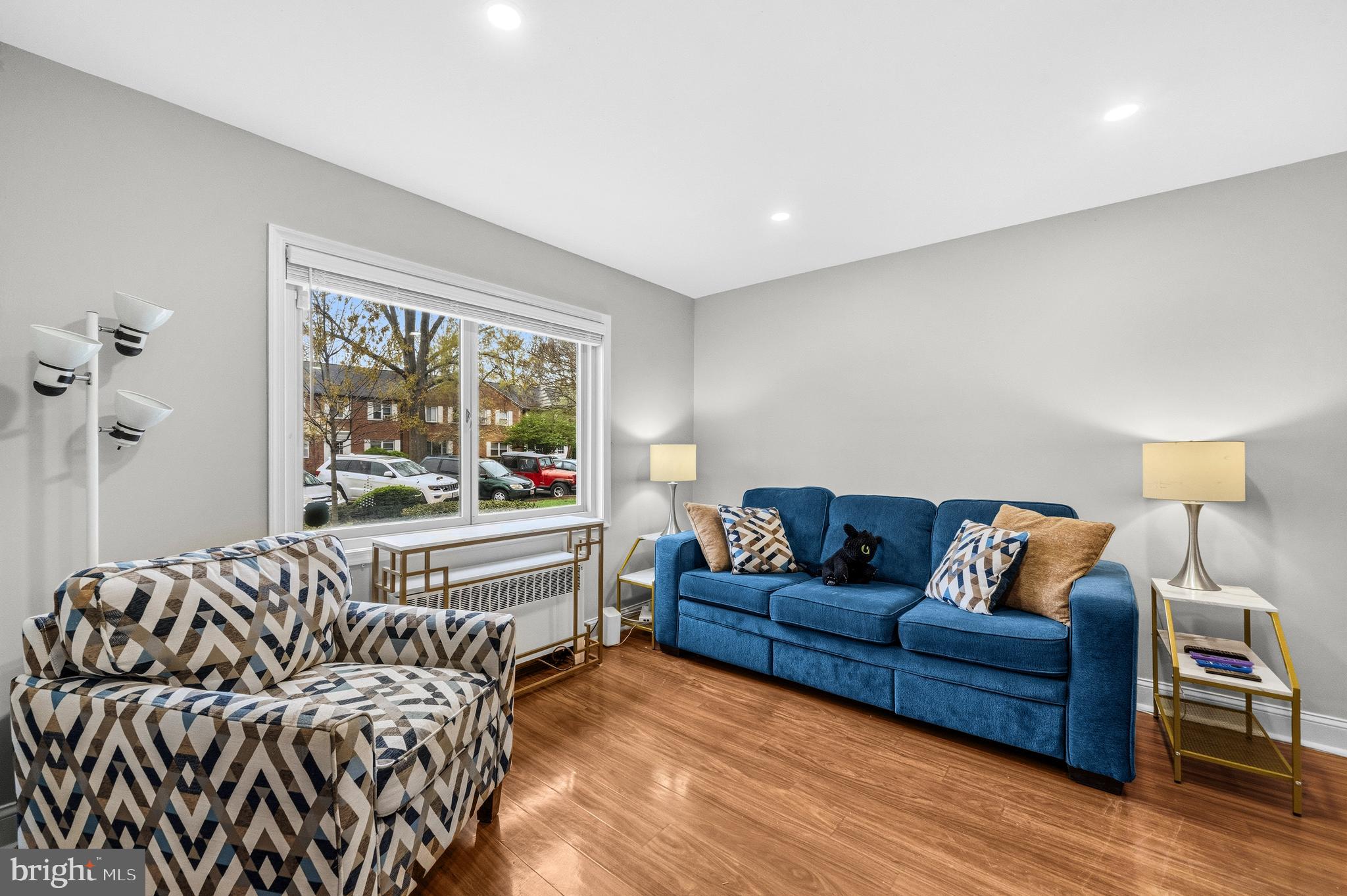 ARLINGTON COURT - Residential