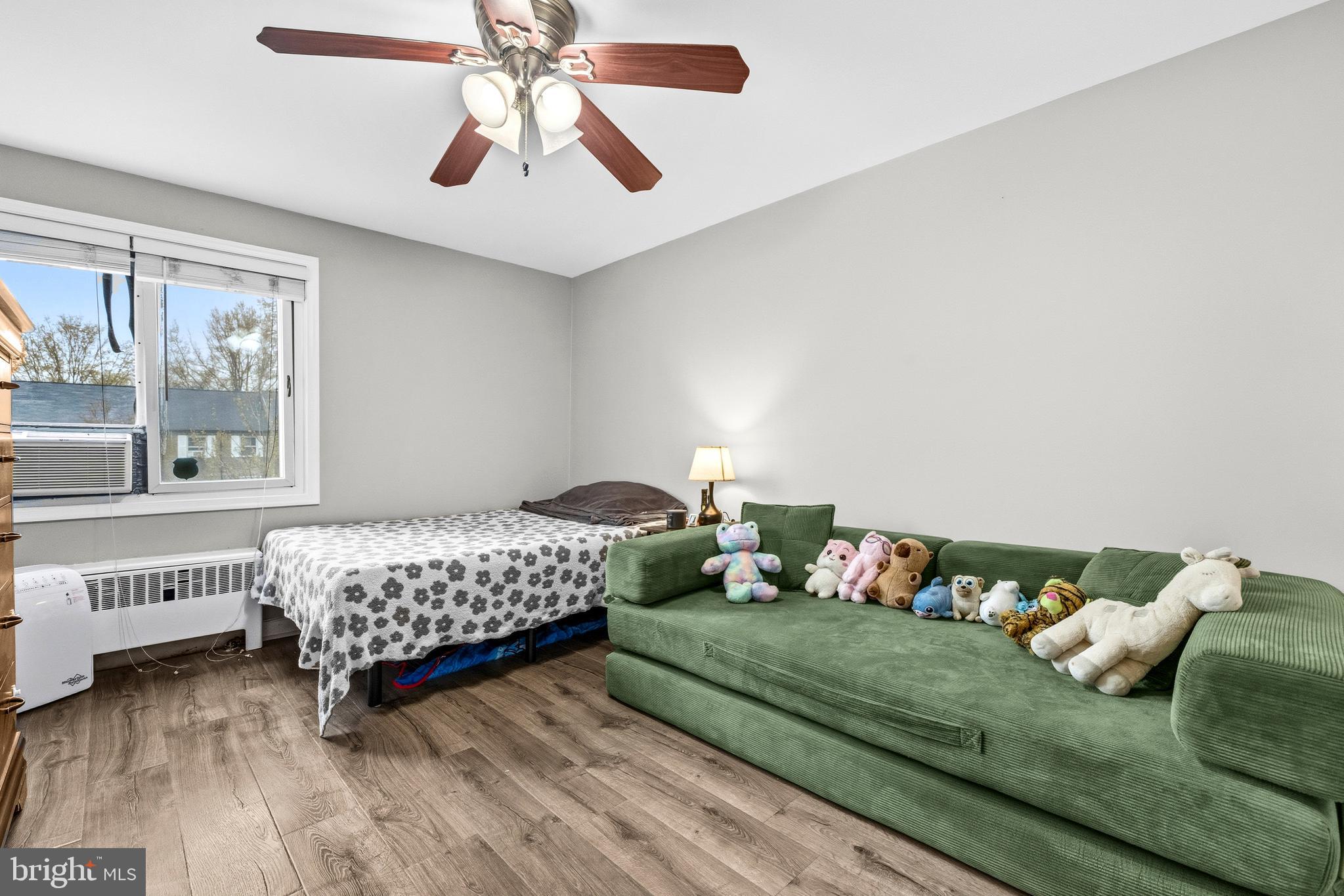 ARLINGTON COURT - Residential