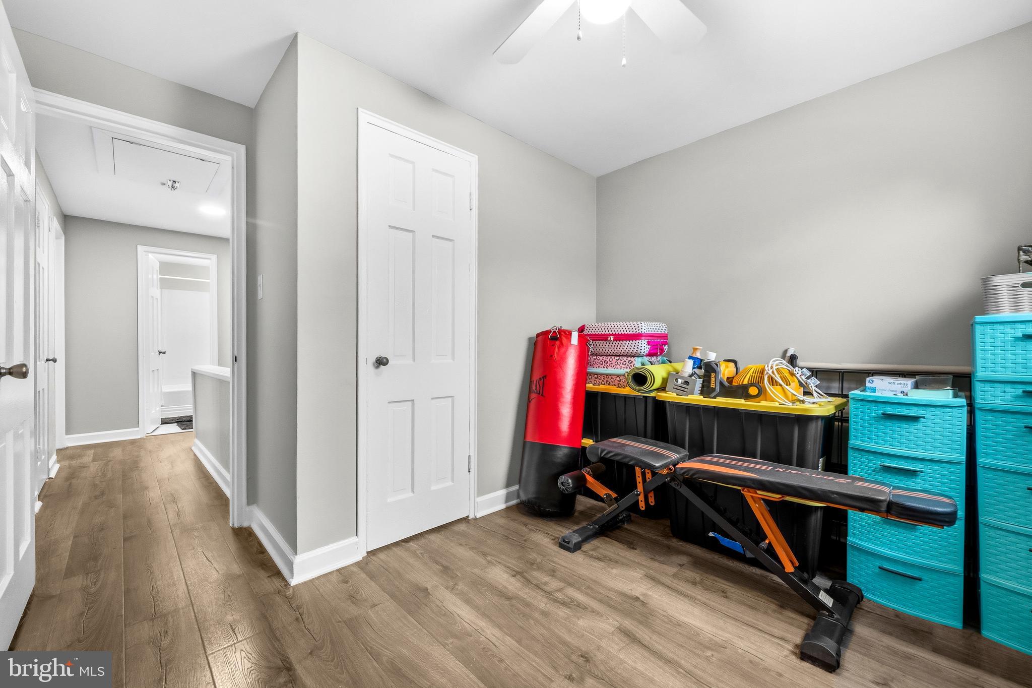 ARLINGTON COURT - Residential