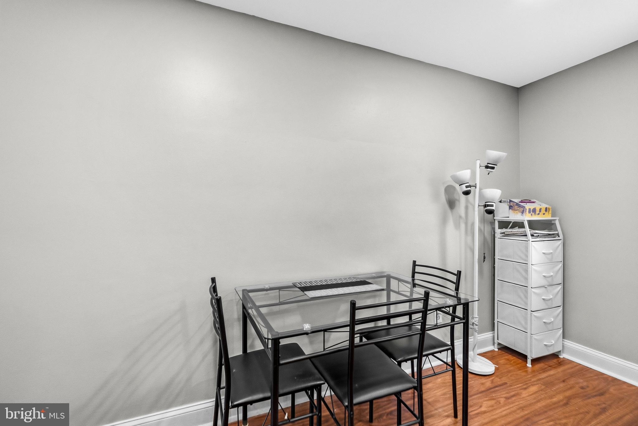 ARLINGTON COURT - Residential