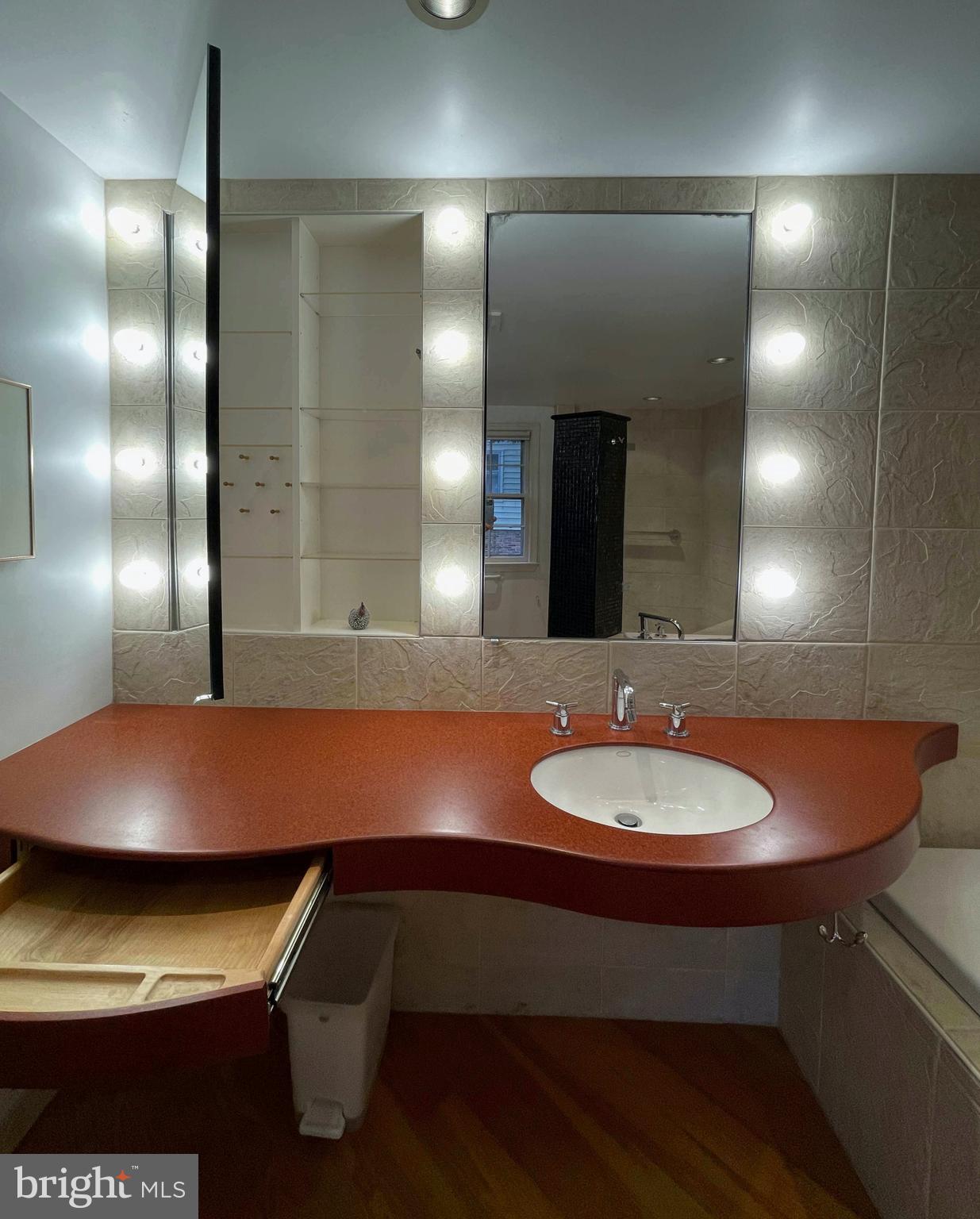 OLD FARM - Residential