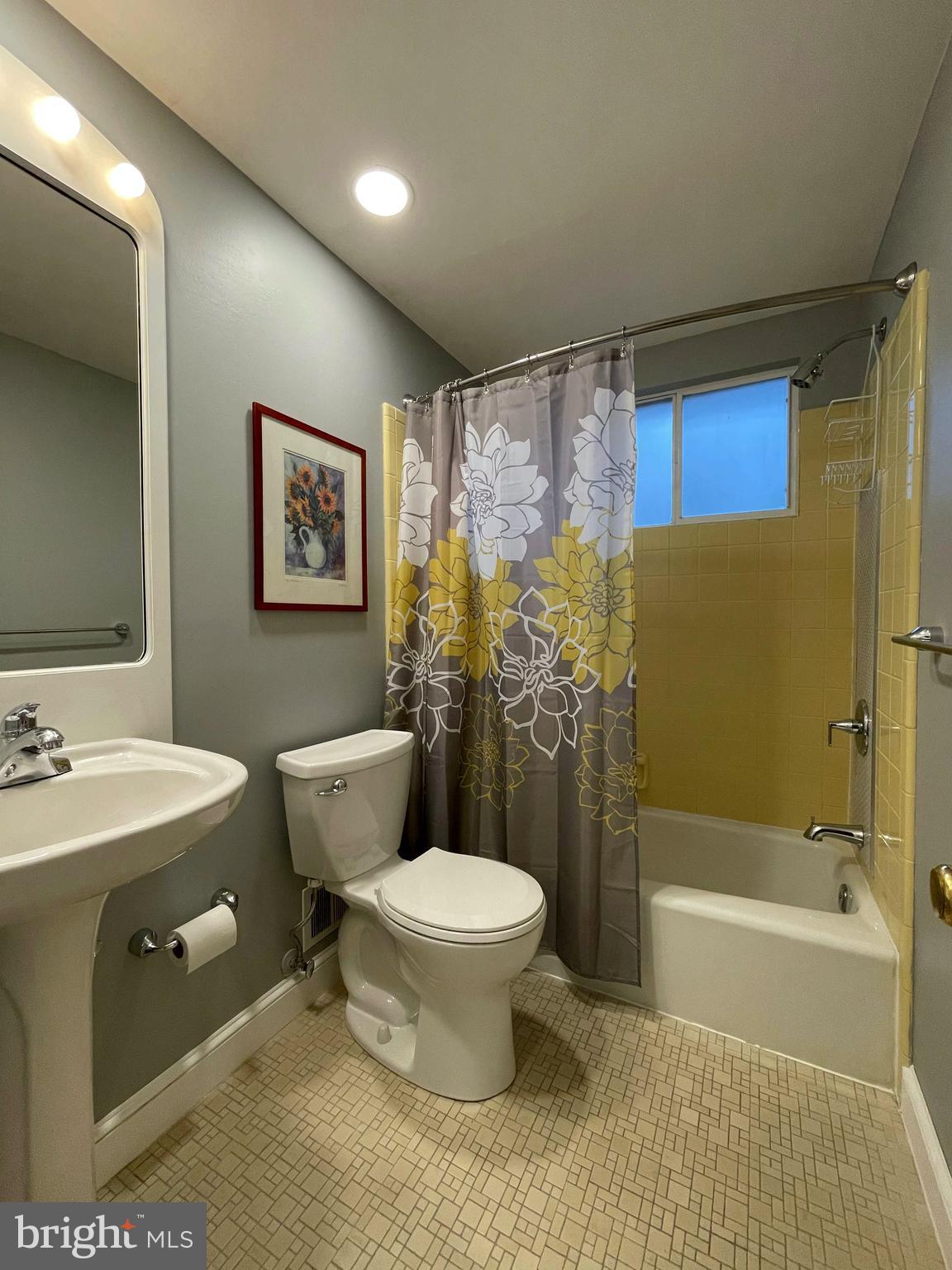 OLD FARM - Residential