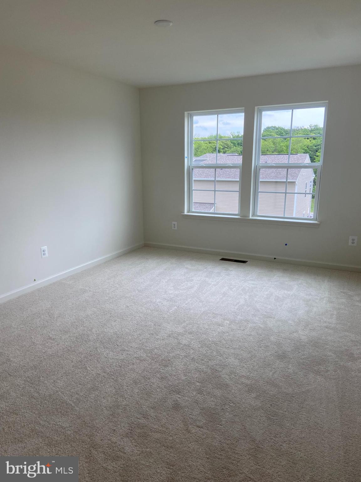 OVERLOOK AT RIVERSIDE TOWNHOMES - Residential Lease