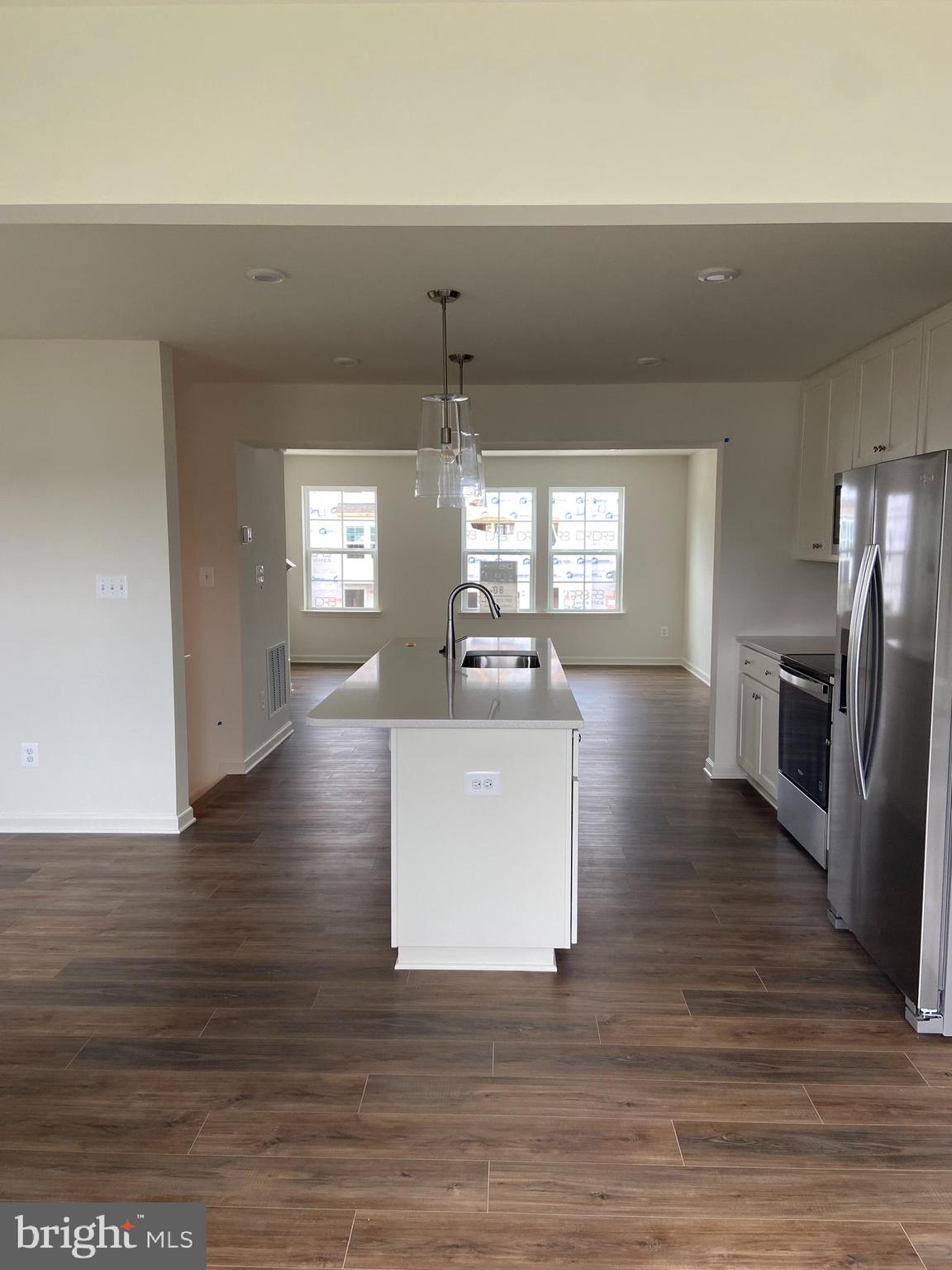 OVERLOOK AT RIVERSIDE TOWNHOMES - Residential Lease