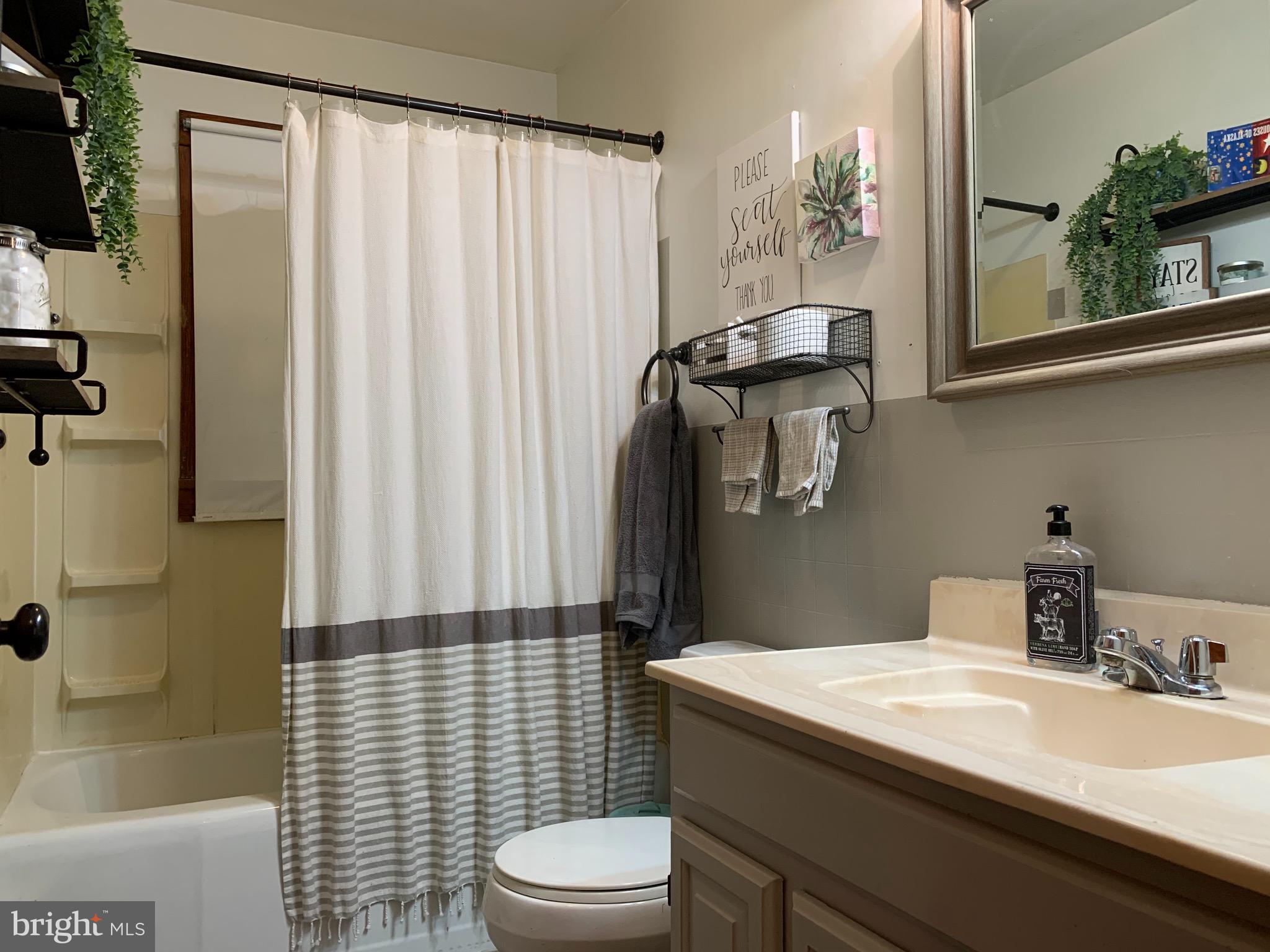 TOWN OF ELKTON - Residential