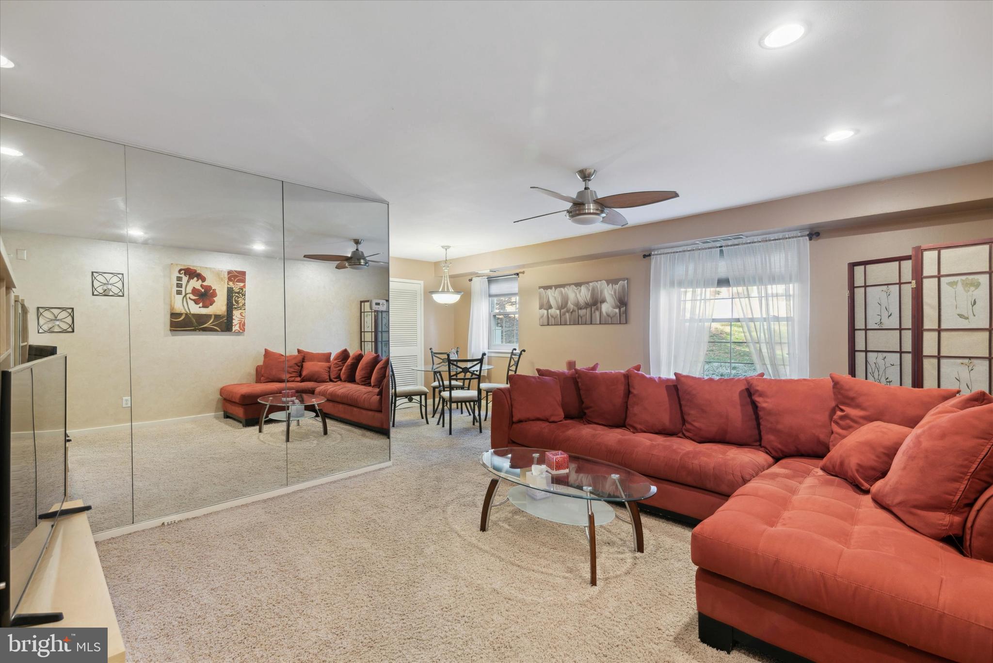 GYPSY LANE CONDOS - Residential