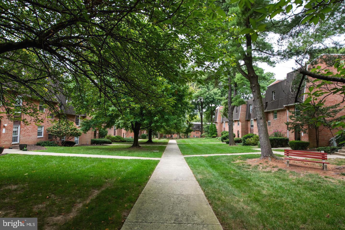 GYPSY LANE CONDOS - Residential