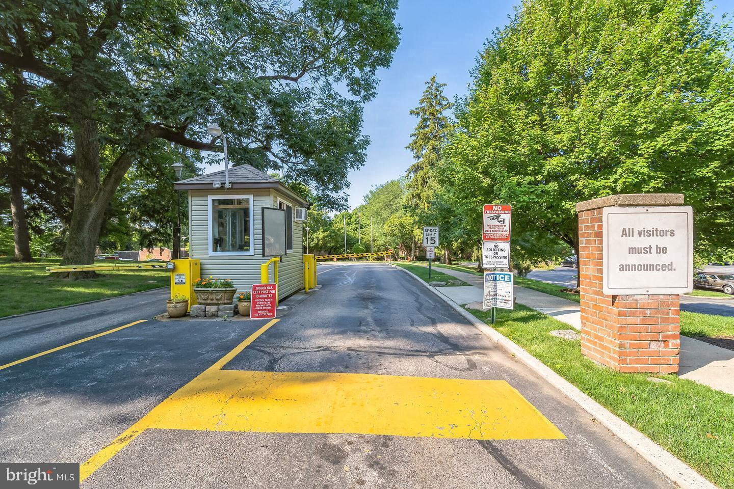 GYPSY LANE CONDOS - Residential