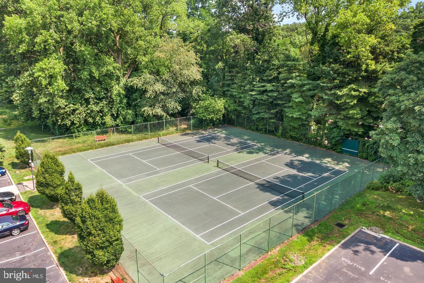 GYPSY LANE CONDOS - Residential