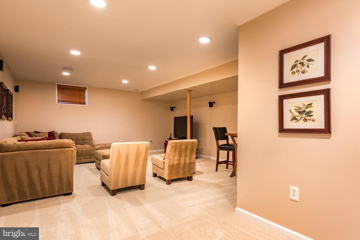 SHANNON STATION - Residential
