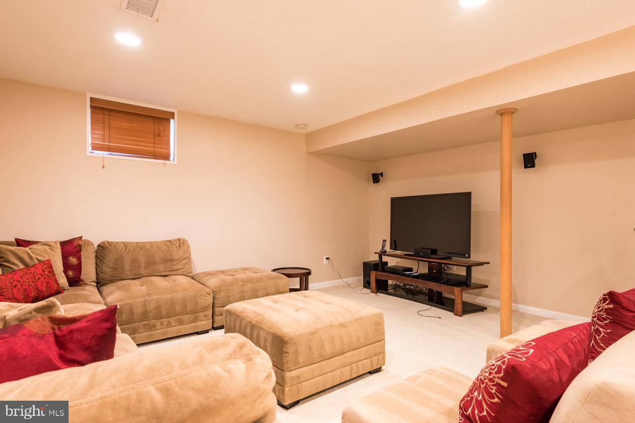 SHANNON STATION - Residential