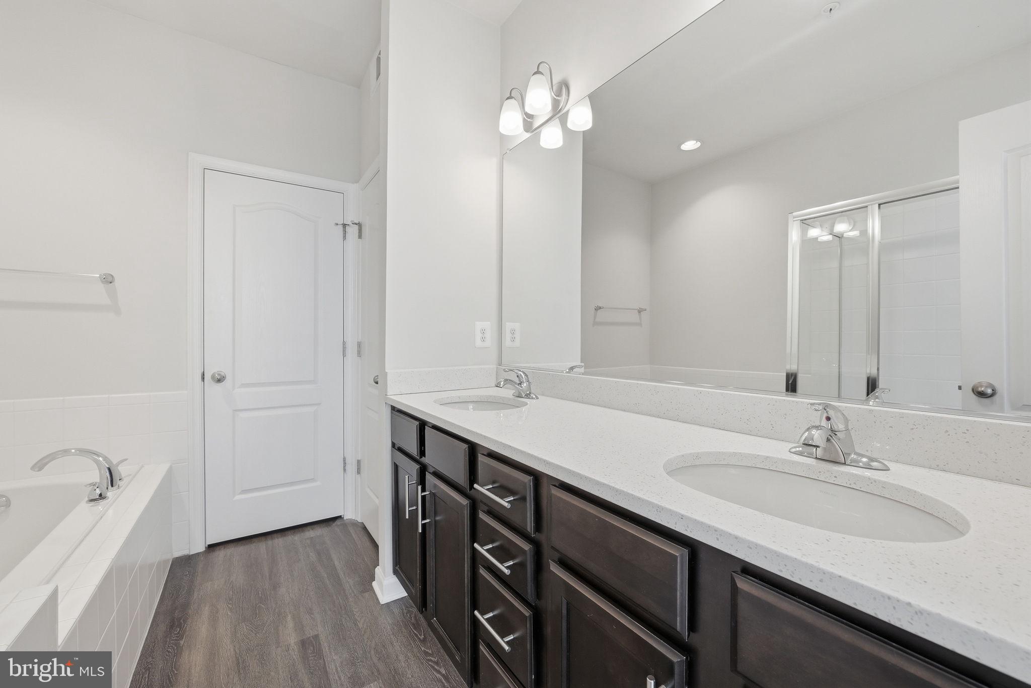 SEVERN HOLLOW - Residential