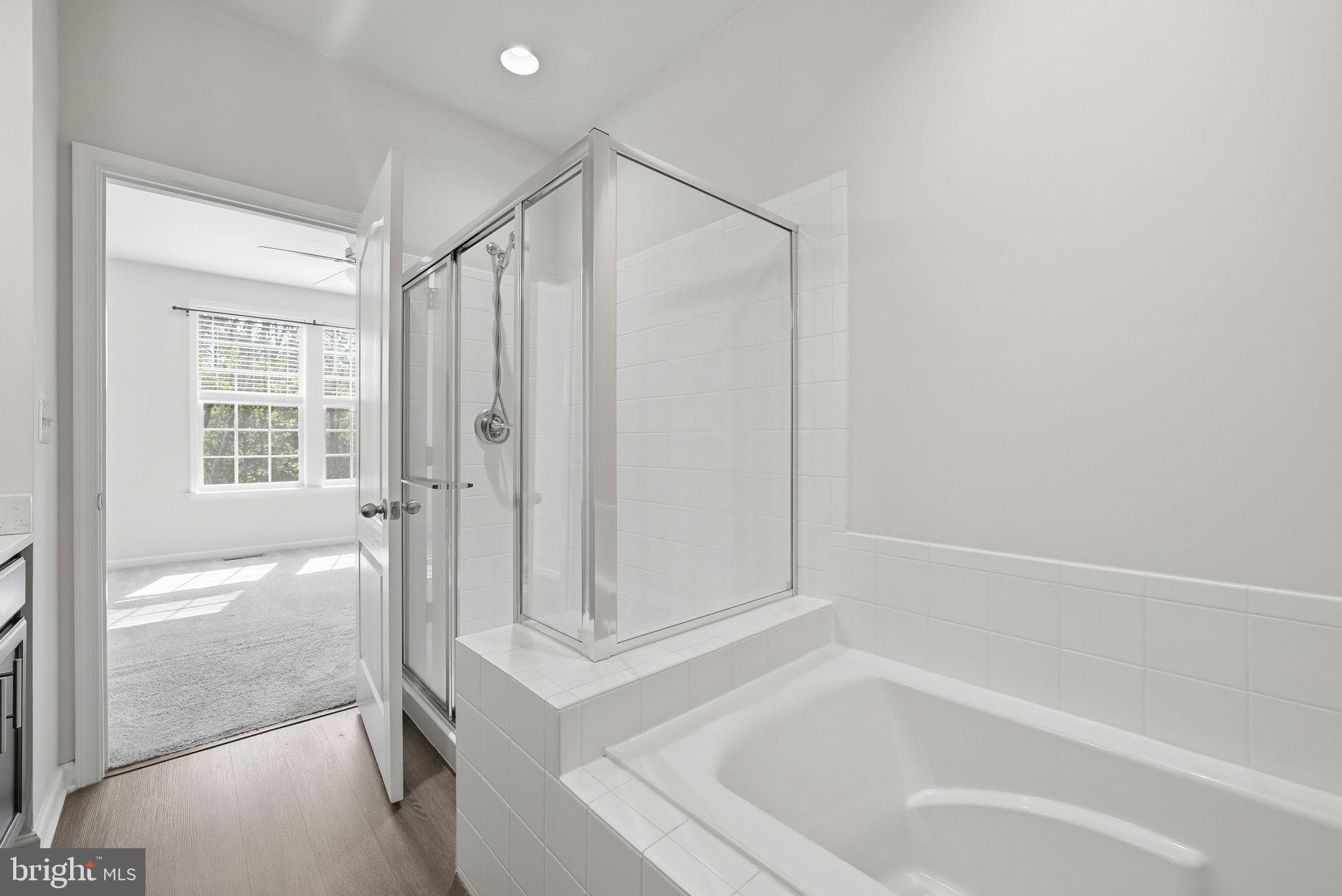 SEVERN HOLLOW - Residential