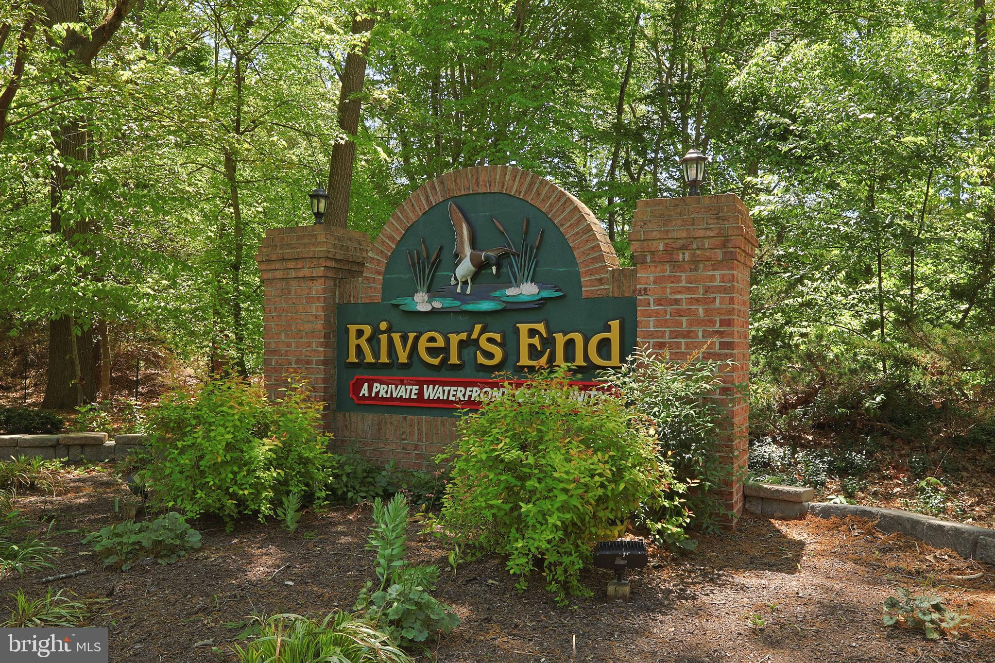 36 RIVERS END DRIVE