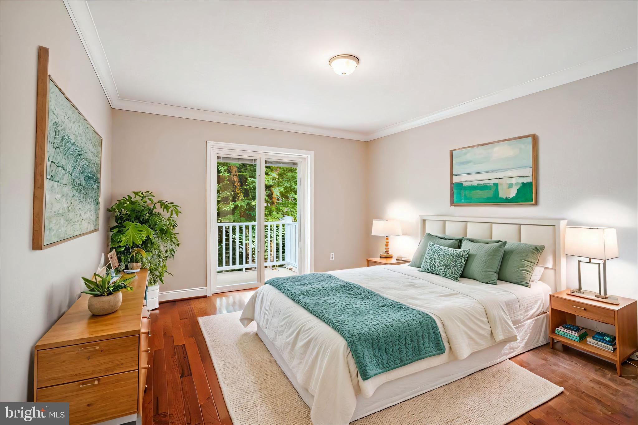 HOME CREST - Residential