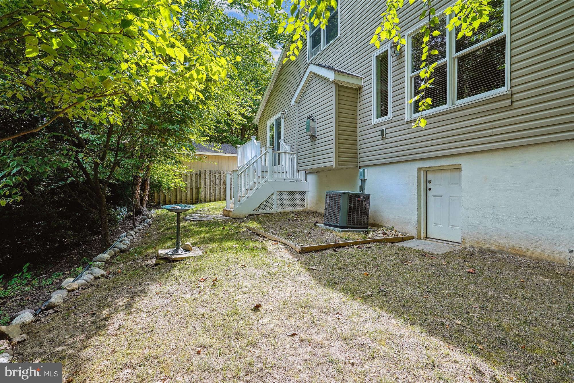 HOME CREST - Residential