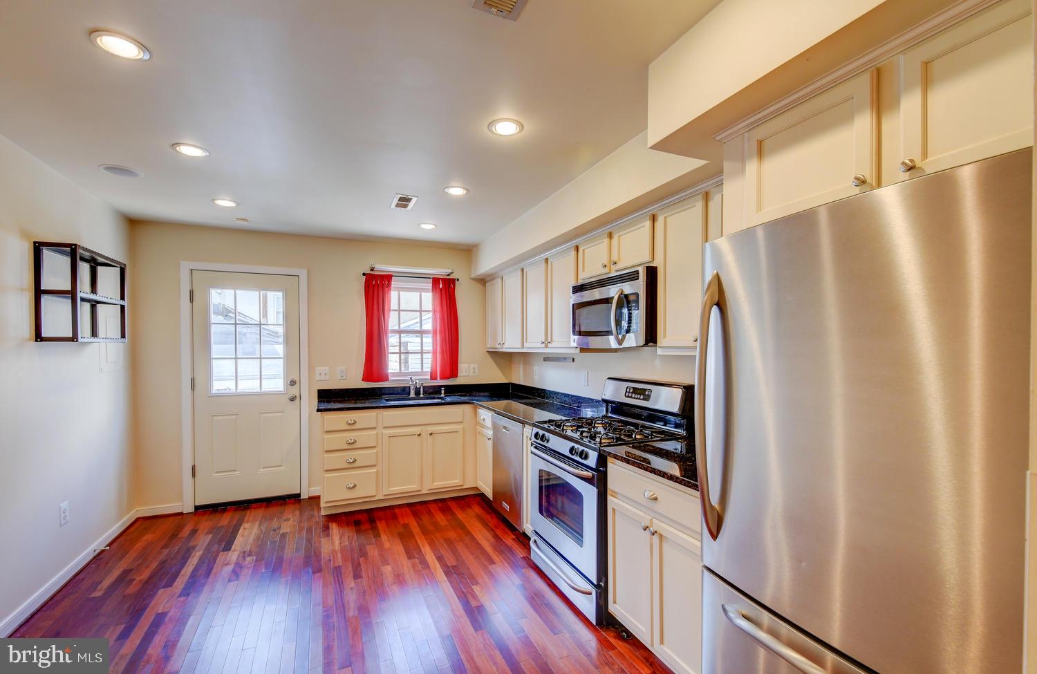 UPPER FELLS POINT - Residential