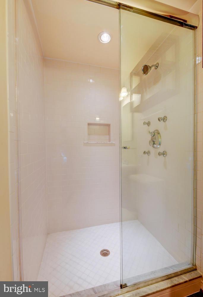 UPPER FELLS POINT - Residential