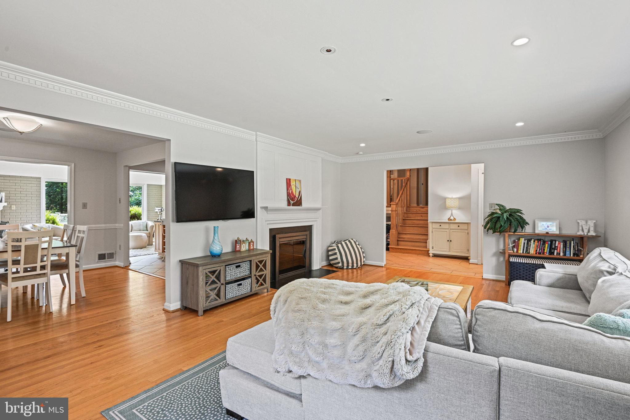 OAKDALE PARK - Residential