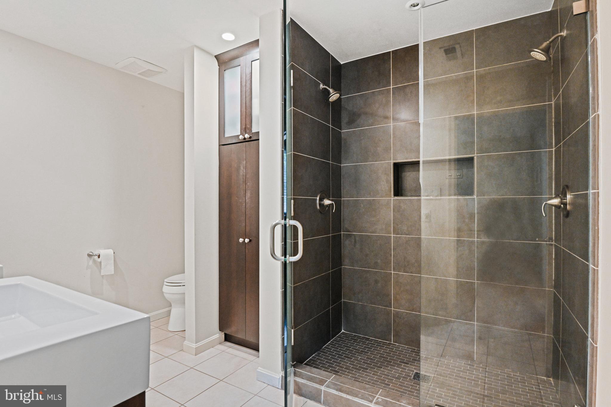 OAKDALE PARK - Residential