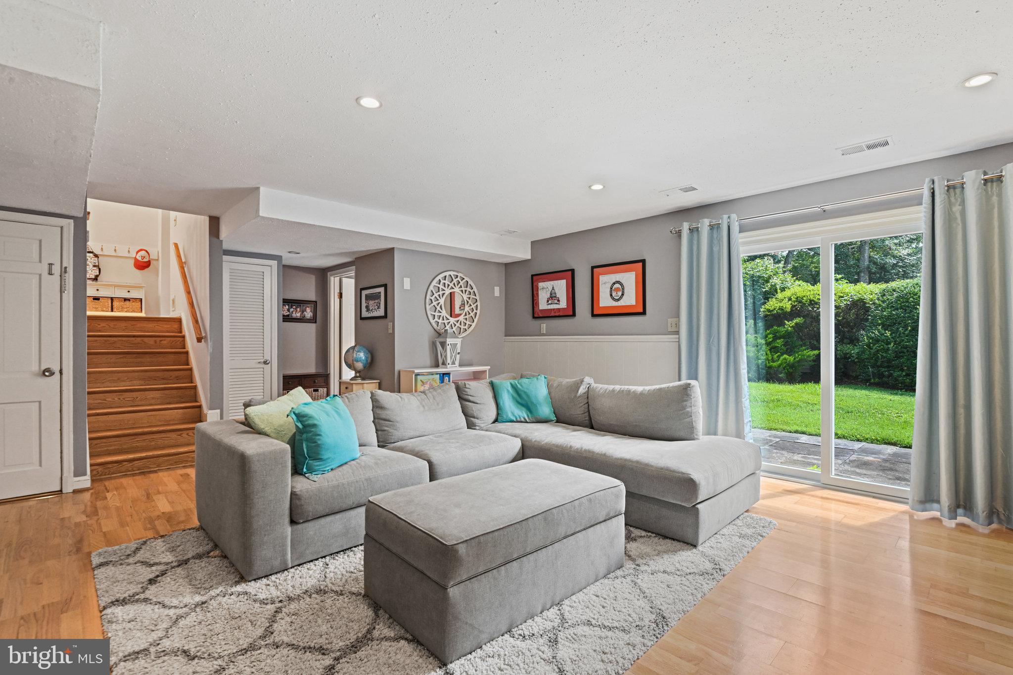 OAKDALE PARK - Residential