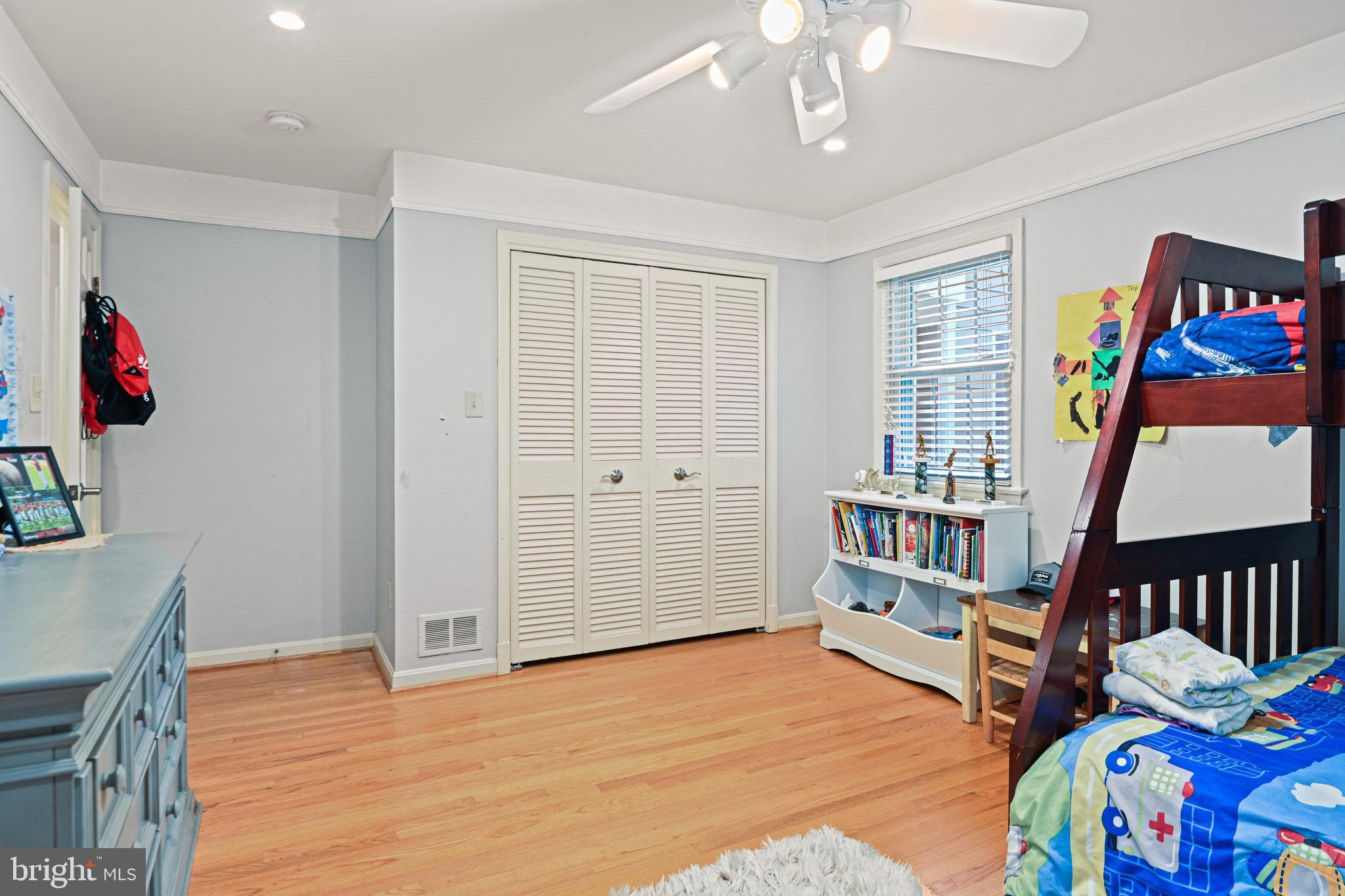 OAKDALE PARK - Residential