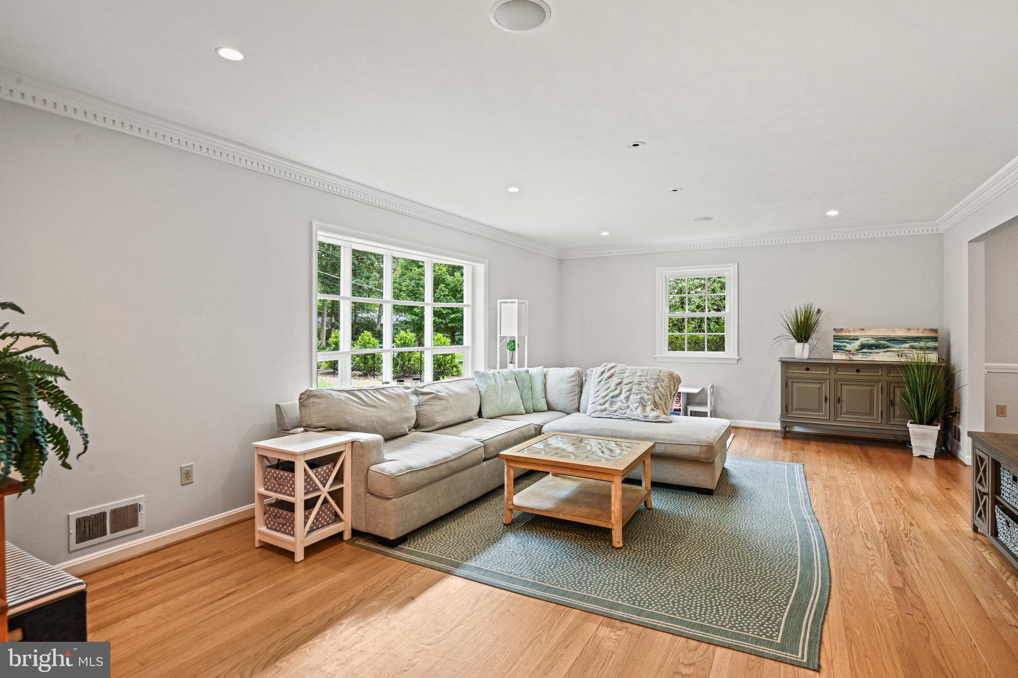 OAKDALE PARK - Residential