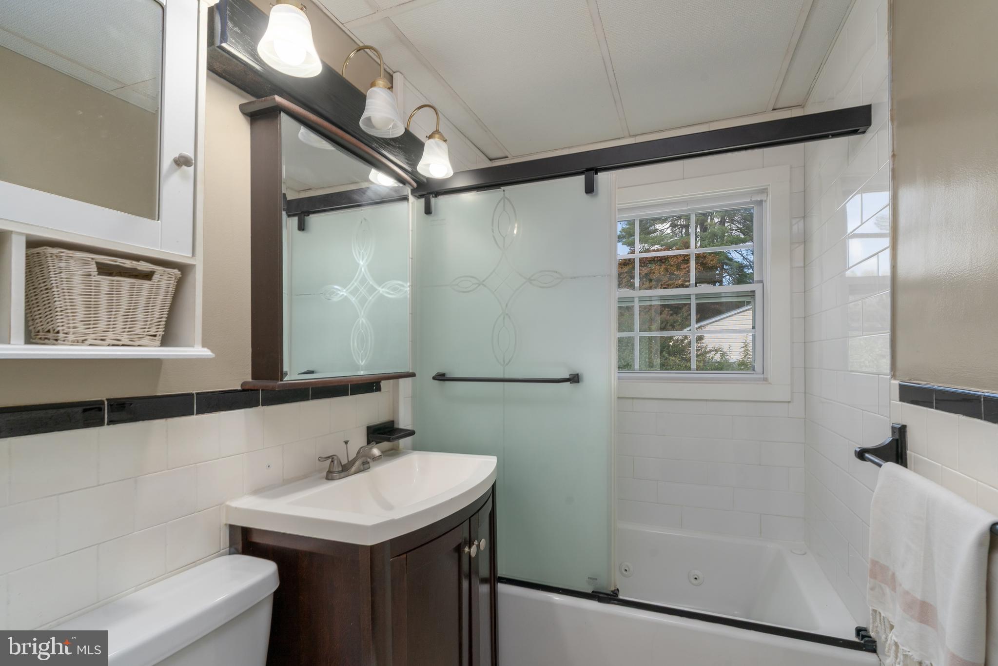 ACADEMY ACRES - Residential