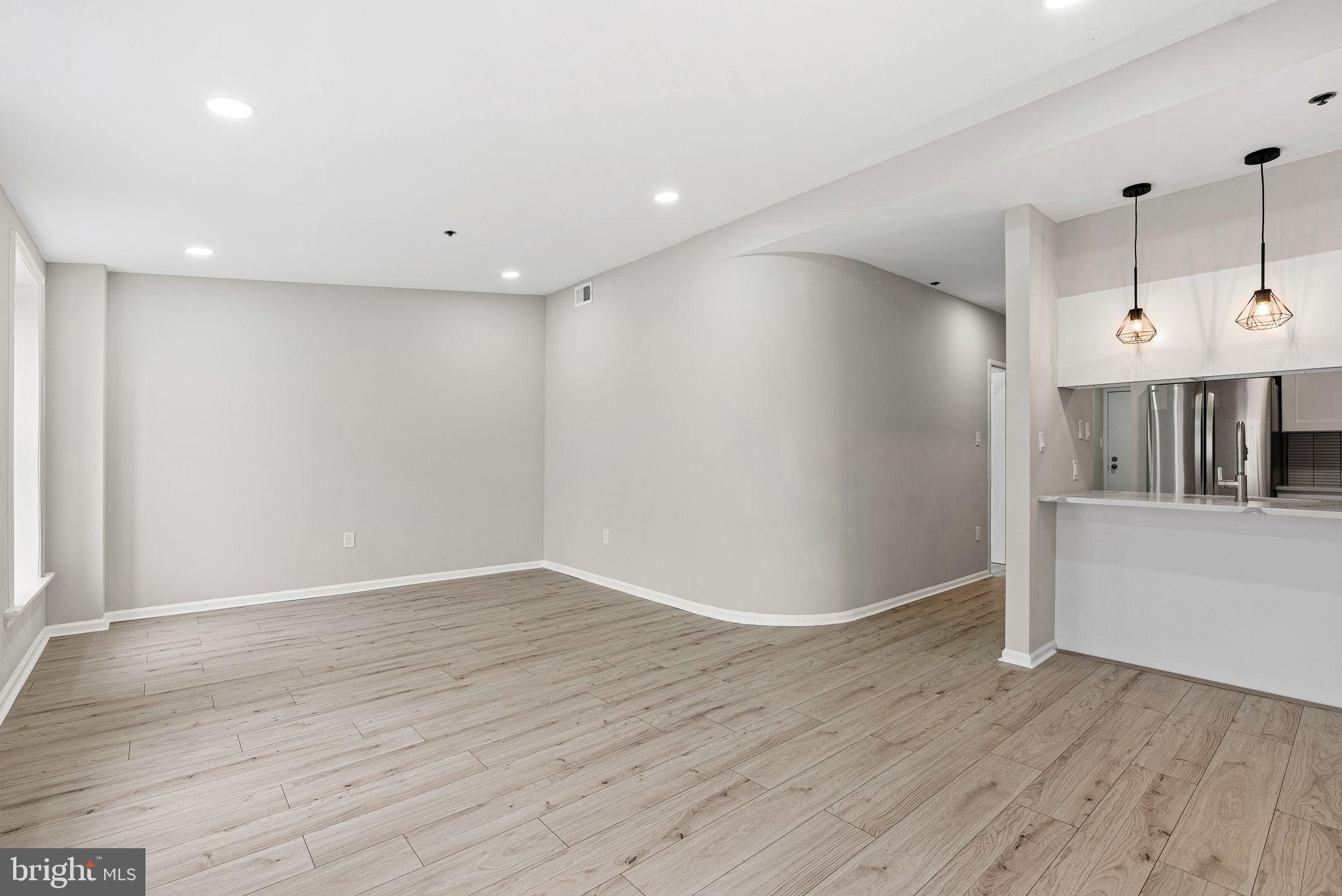 CLASSIC COURT - Residential