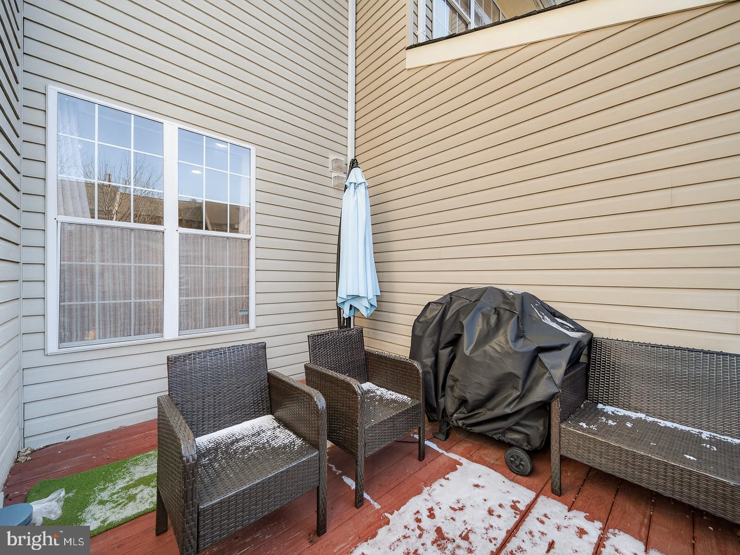 PARADISE - Residential Lease