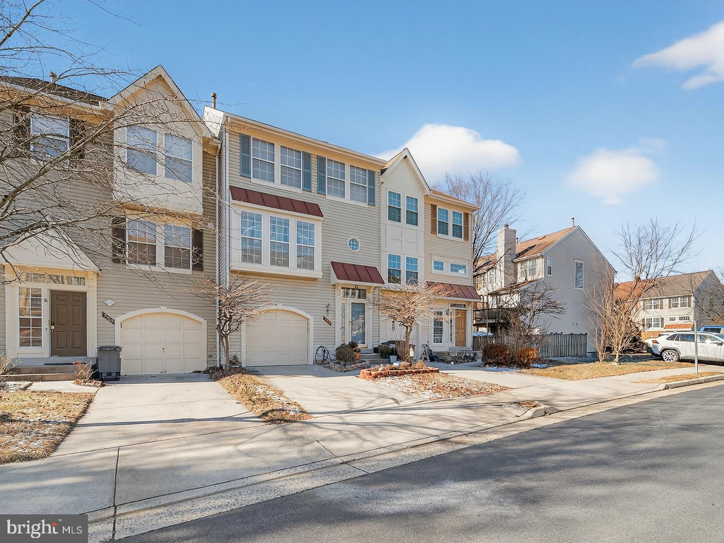 PARADISE - Residential Lease