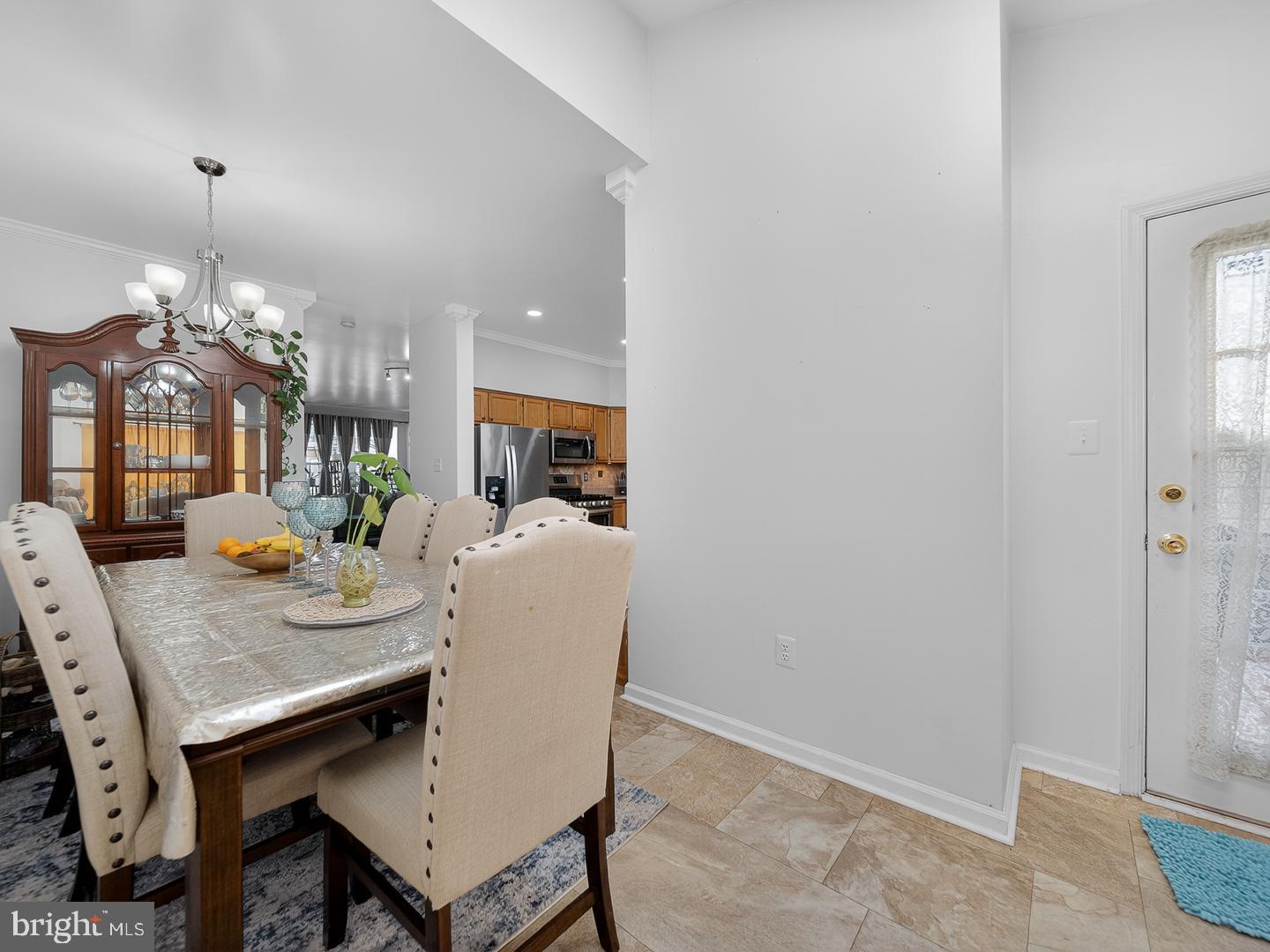 PARADISE - Residential Lease