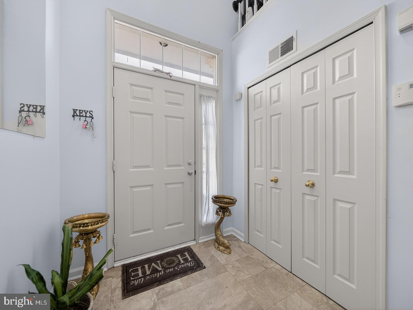 PARADISE - Residential Lease